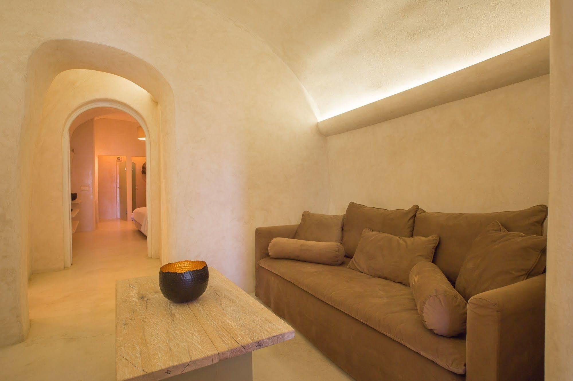 The Dream Hotel Oia (Santorini)
